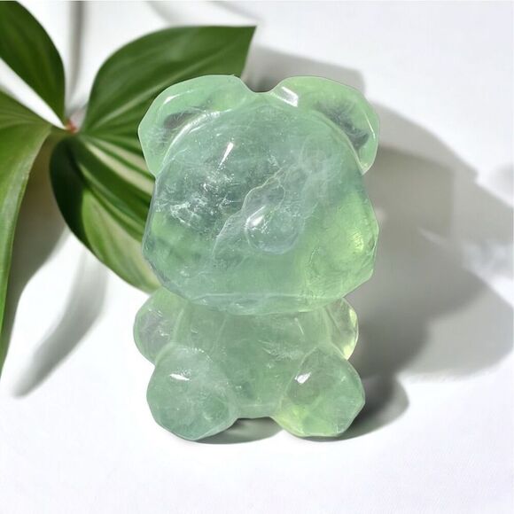 Green Fluorite Crystal Teddy Bear Carving‎ UV Reactive - Picture 1 of 12